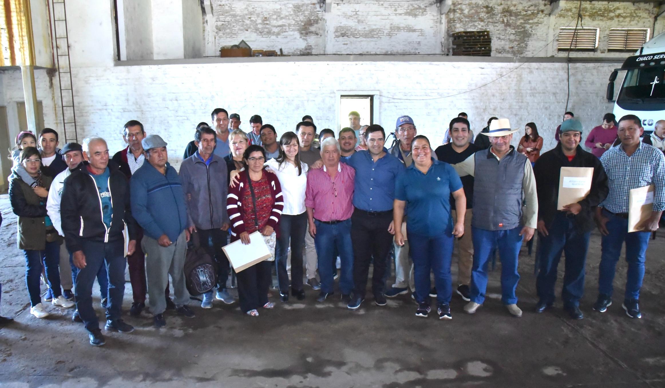 El gobierno provincial entregó la cancelación de hipotecas a productores tabacaleros de San Martín