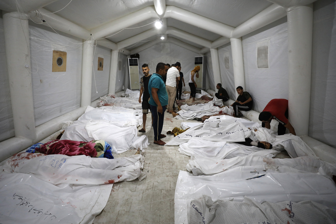 Al menos 500 muertos tras un ataque aéreo de Israel contra un hospital en Gaza
