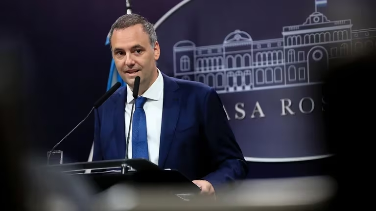 Salario mínimo vital y móvil en $180.000 para febrero lo fijó el Gobierno Nacional