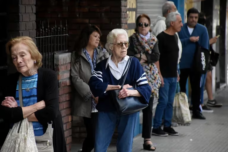 Adiós a la Moratoria Previsional,  9 de cada 10 mujeres no podrán jubilarse a los 60 años