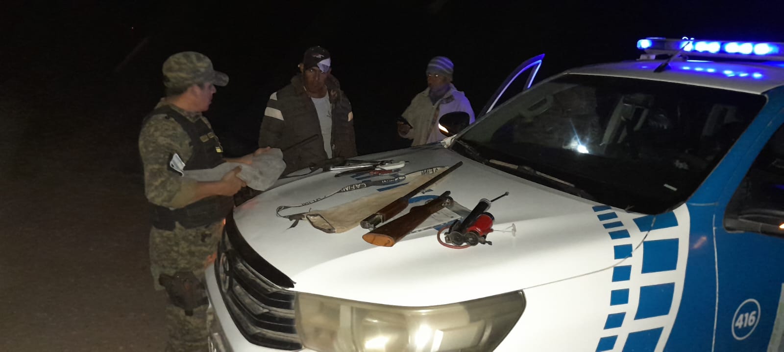 Los Frentones: secuestran armas de fuego en un camino vecinal