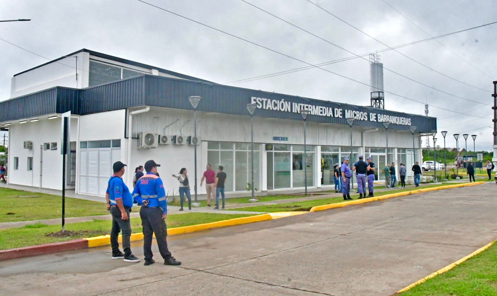 Barranqueras: el gobernador zdero acompañó la puesta en funcionamiento de la terminal de ómnibus