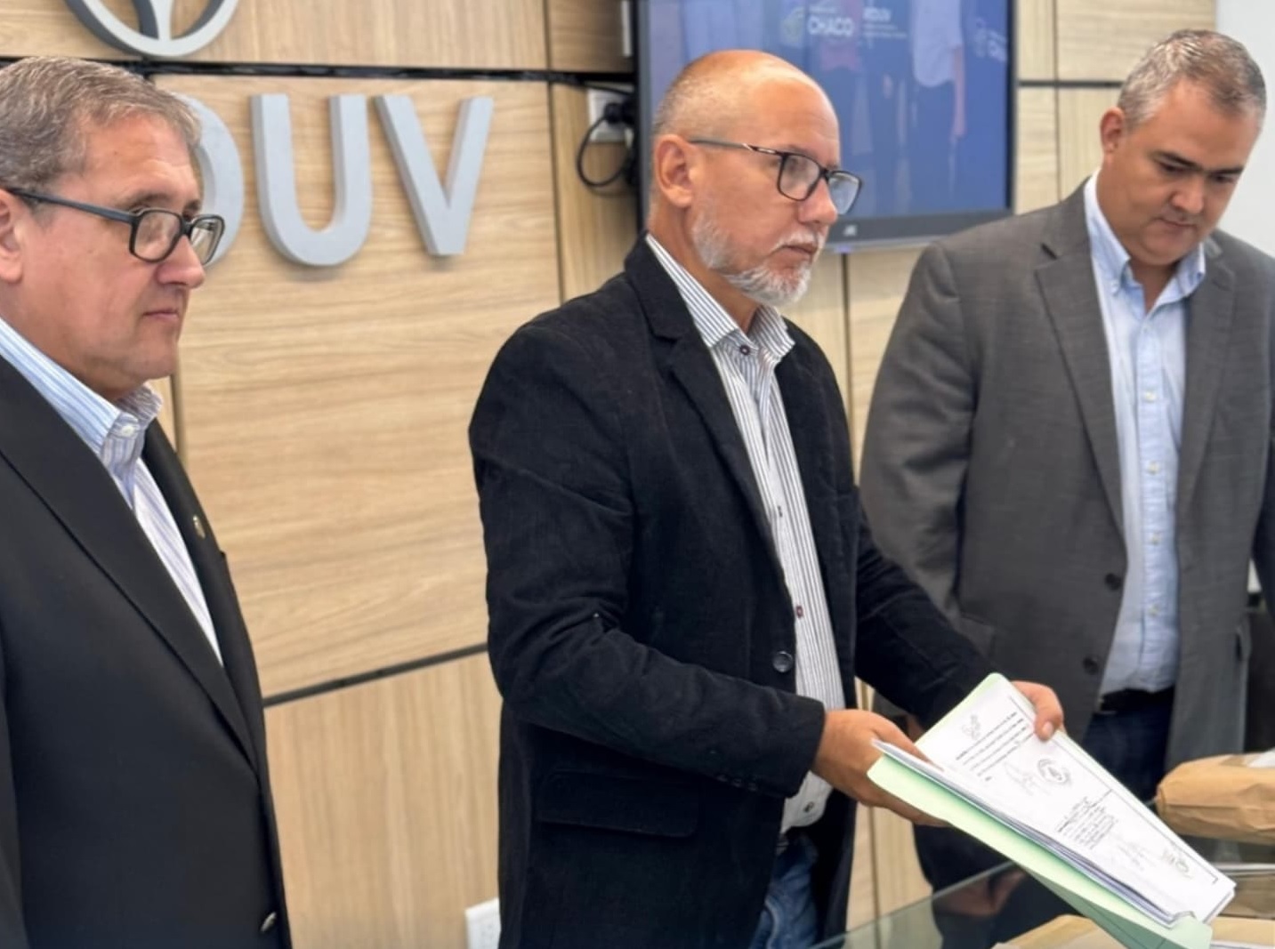 Para recibir el año el Instituto de Vivienda realizará despidos masivos
