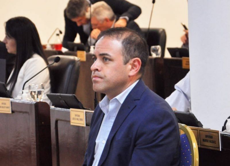 Cláusula gatillo si – no, la motosierra? Pedro Maidana Intendente de Colonia Elisa fijó su posición
