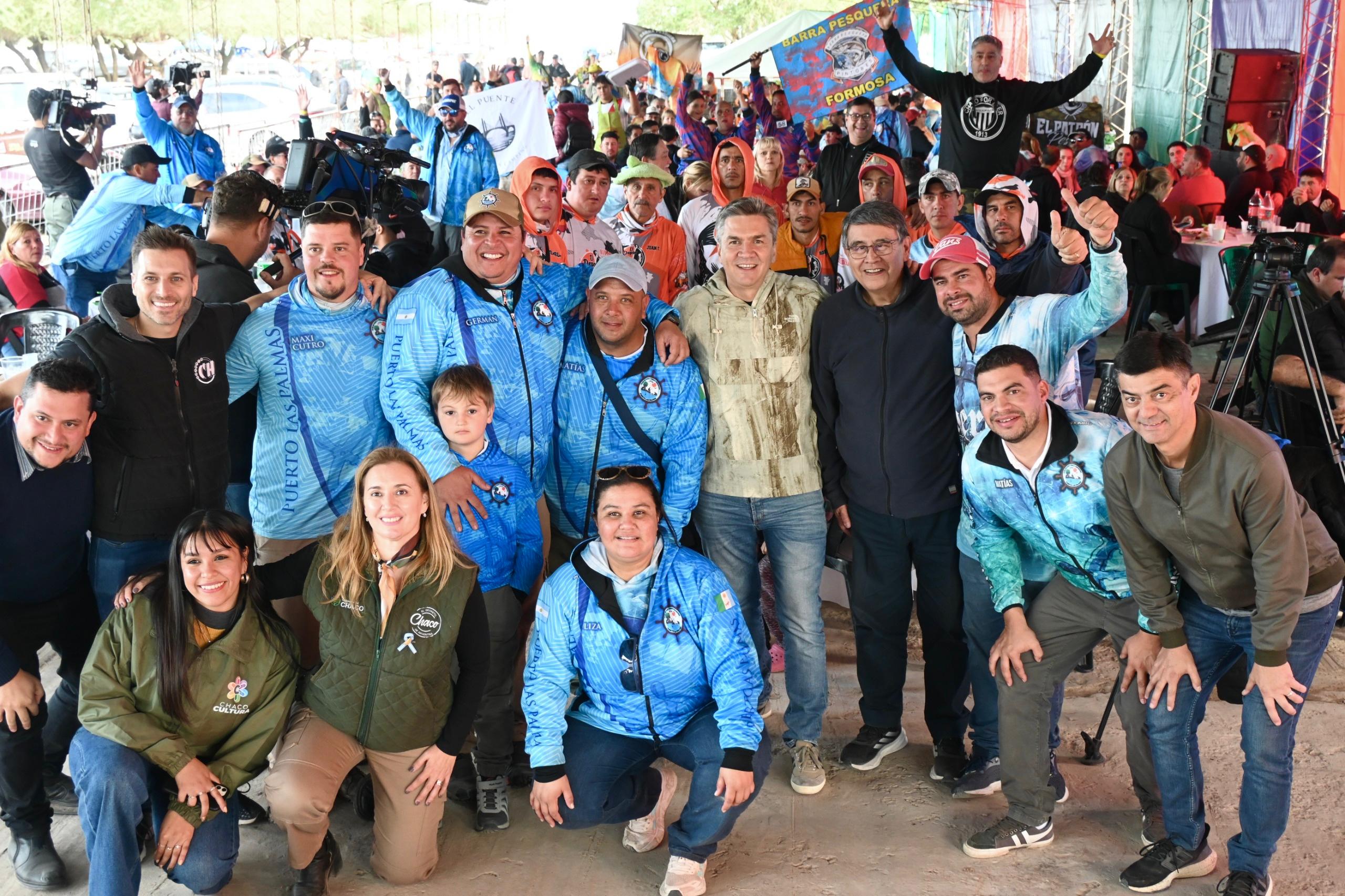 Puerto Las Palmas: el Gobernador Zdero acompañó hoy el 24° Torneo de pesca embarcada con devolución