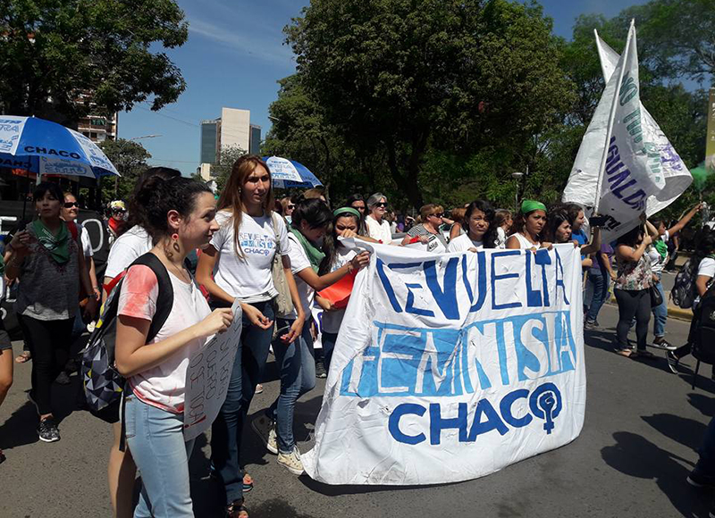 Mujeres marcharon en Resistencia con fuertes consignas contra las políticas de Milei