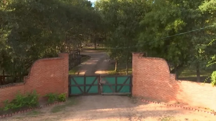 Zdero quiere expropiar la chanchería del Clan Sena