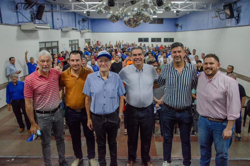 Capitanich sumó el respaldo del Centro de Empleados de Comercio camino a las elecciones