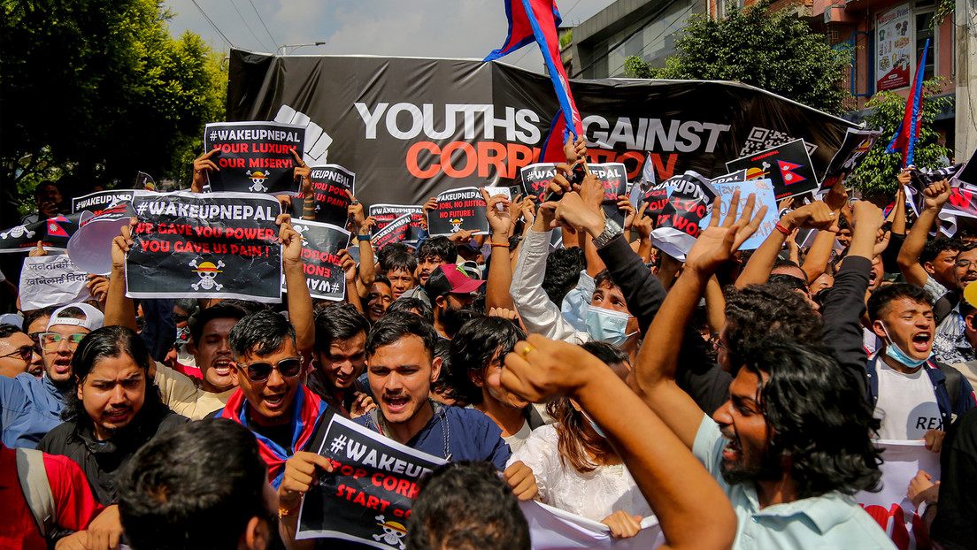 Cae el Gobierno de Nepal por las protestas de la generación Z