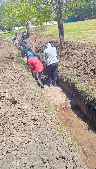 Avanza una obra clave para el futuro de Campo Largo: el municipio construye el canal colector sobre calle Necochea