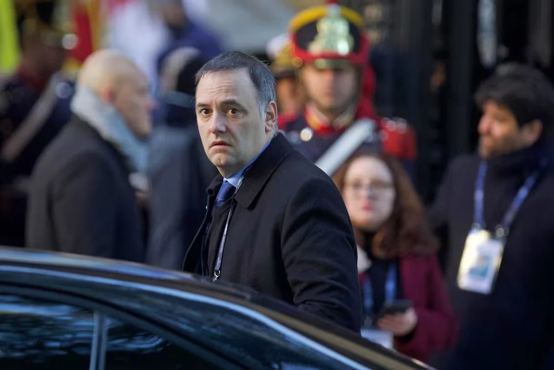 Adorni imputado: 12 medidas de prueba y la lupa puesta en el patrimonio del jefe de gabinete