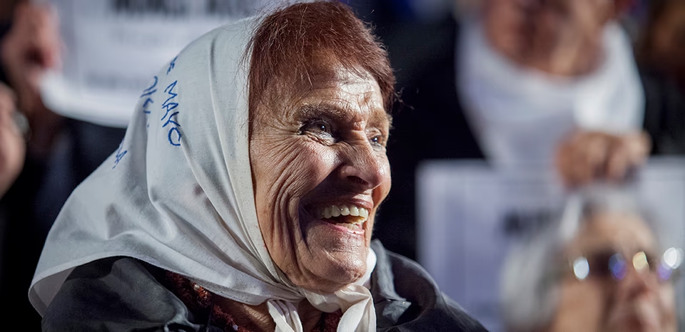 A los 95 años falleció Taty Almeida, una de las figuras más emblemáticas de los derechos humanos
