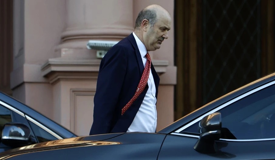 En la Armada temen que Sturzenegger los fusione con la Prefectura