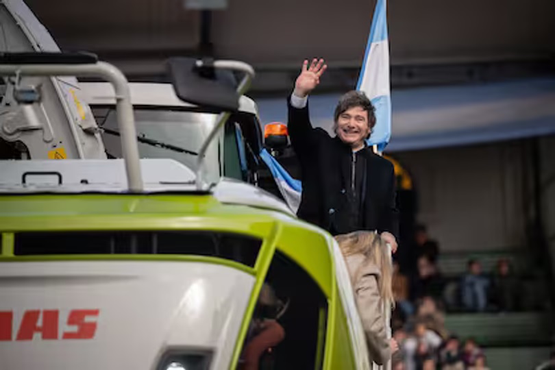 Milei defendió el rumbo económico en La Rural y aseguró que el fin del cepo cambió el futuro del agro